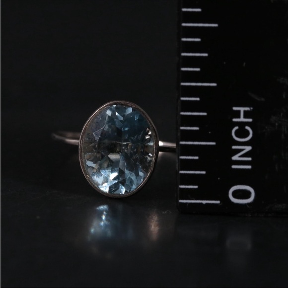 VTG 10K Blue Topaz Ring - Picture 4 of 5
